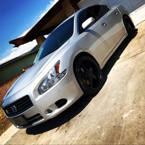 Meet your Posher, Eduardo